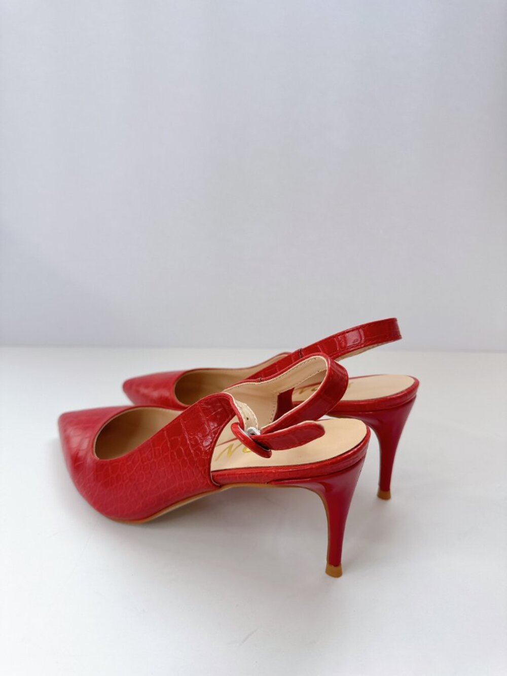 Size 8.5 Red Croc Embossed Slingback Heels Pointed Toe Elegant Pumps YDN - Picture 6 of 13